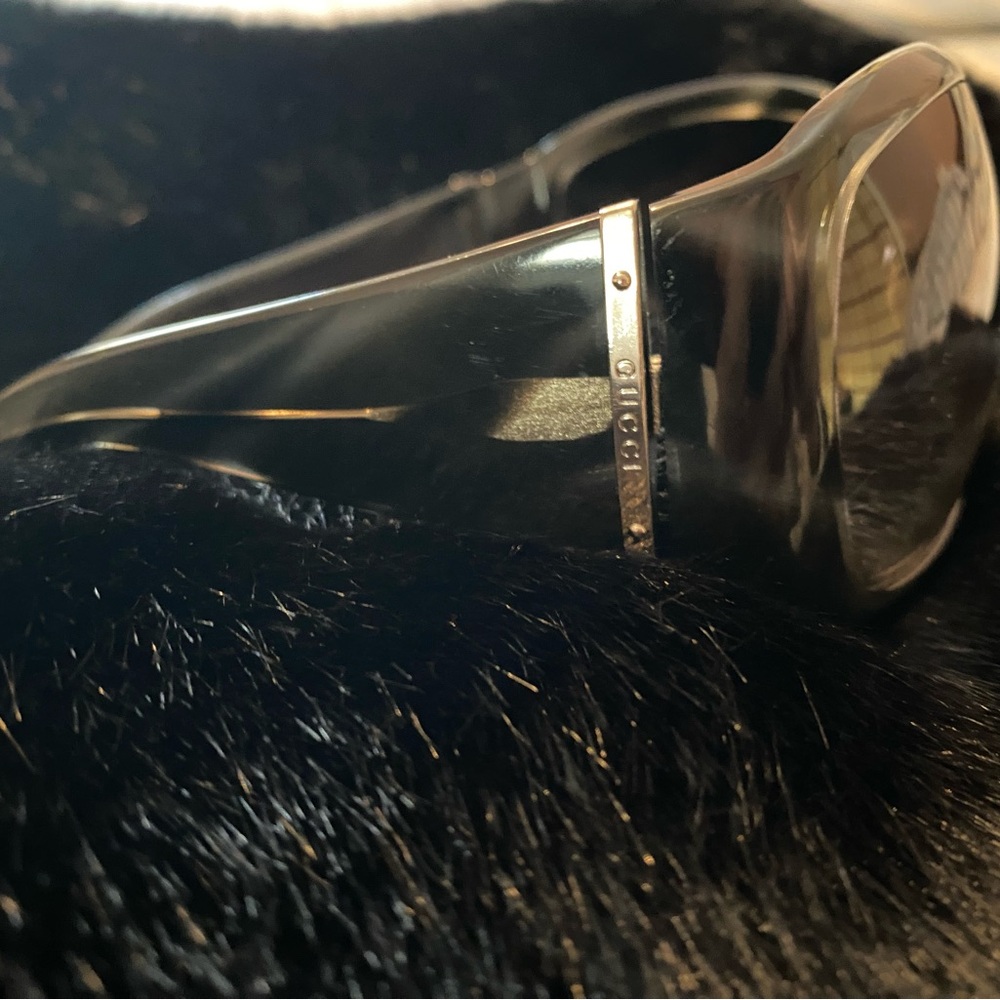 Gucci Tortoiseshell Brown Gradient Women’s Sunglasses - Picture 8 of 15